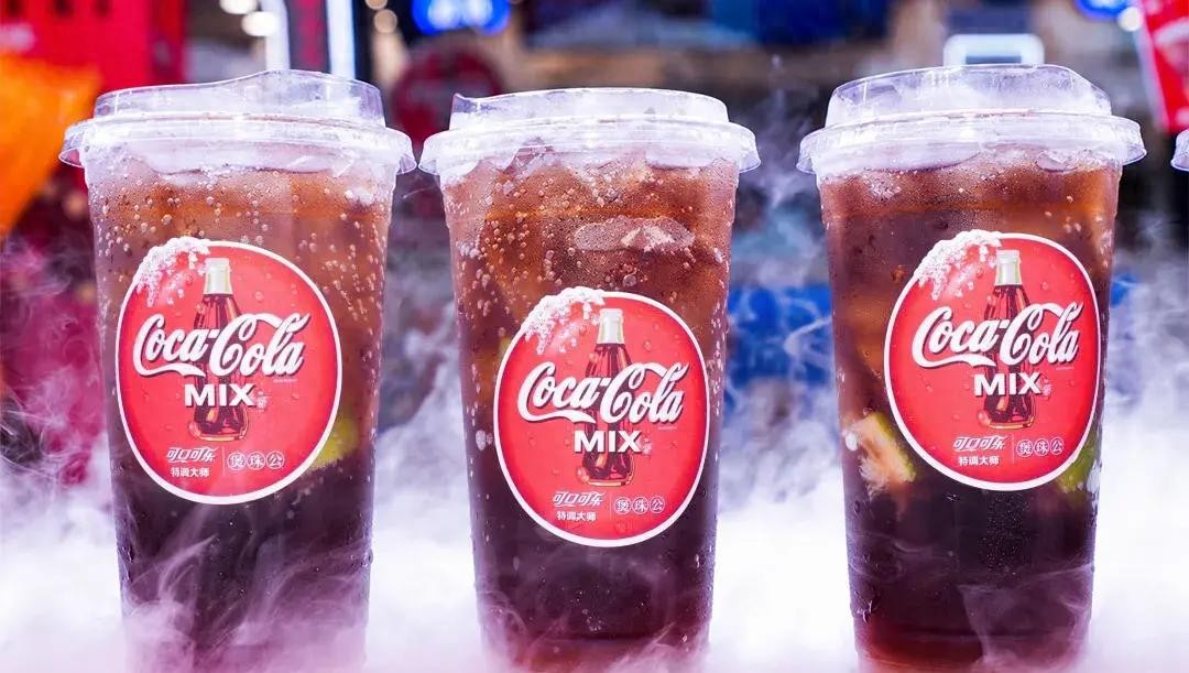 可乐新喝法_网红黑暗料理果汁,_奶茶化可乐